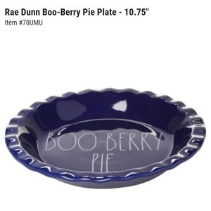 Sale NWT Rae Dunn “BOO-BERRY PIE” Halloween Pie Plate 2022